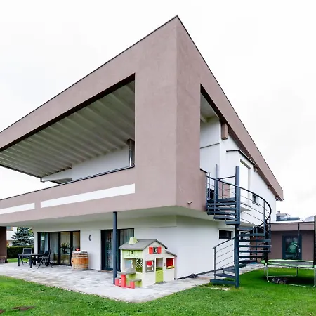 Apartmán Luxurious And Spacious Holiday On The Edge Of
